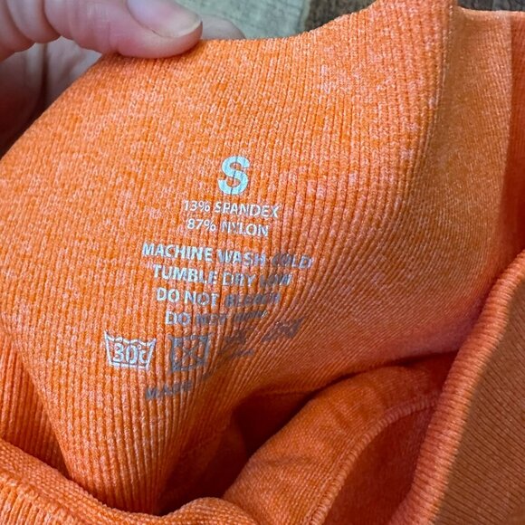 Seamless High-Waisted Orange Scrunch Sculpt Leggings Size Small - Picture 6 of 7